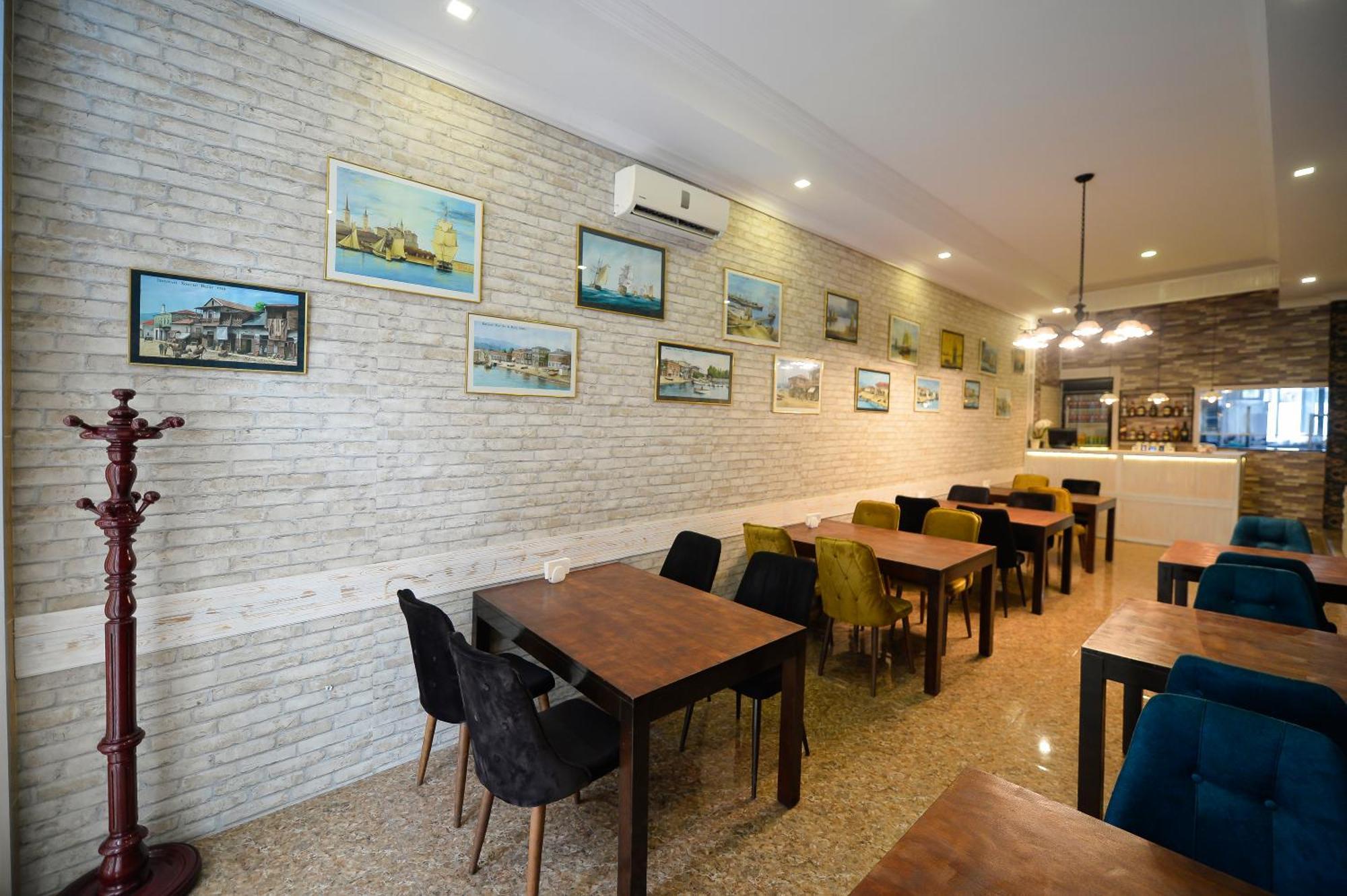 Aura Boutique Hotel Batoemi Buitenkant foto