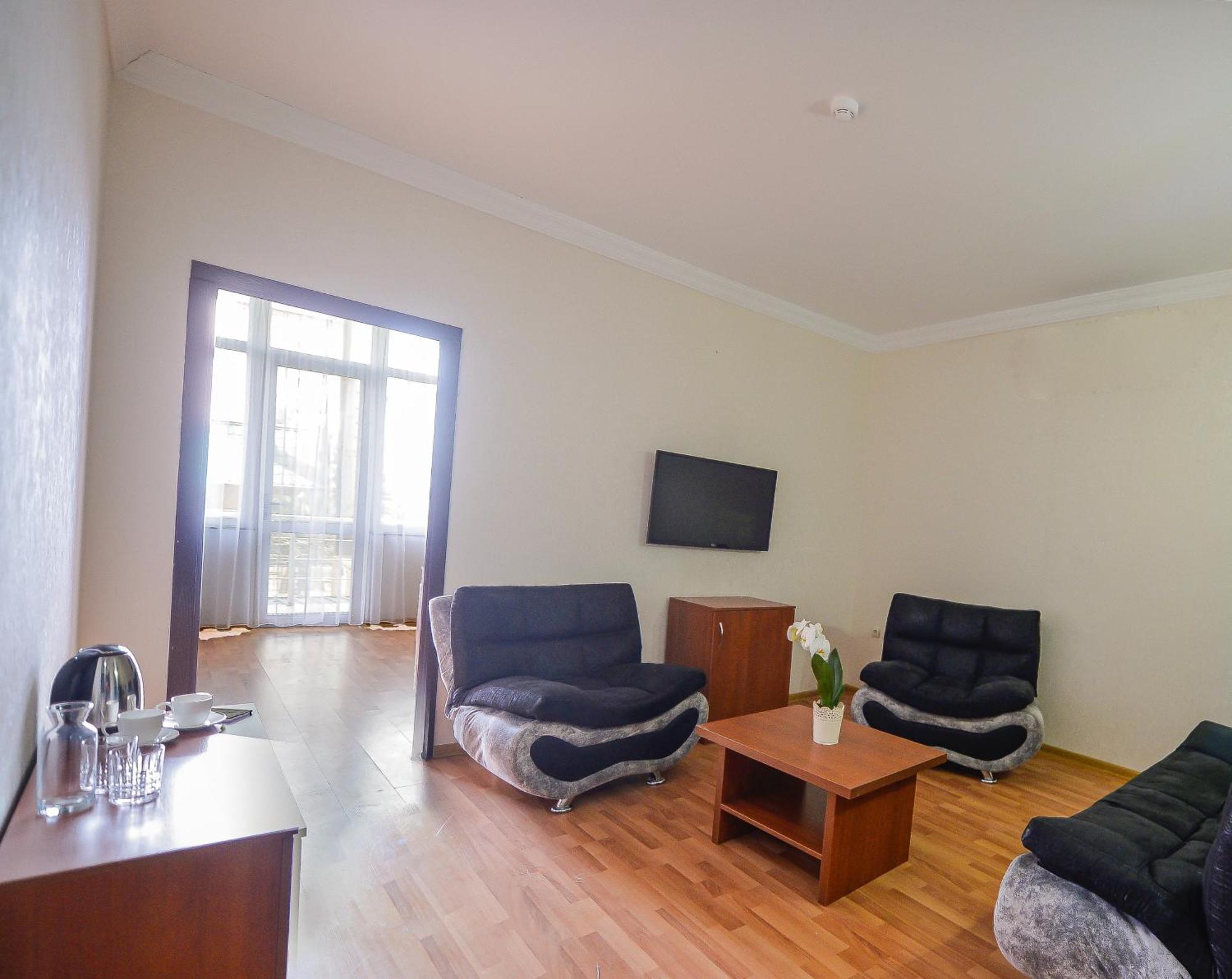Aura Boutique Hotel Batoemi Buitenkant foto