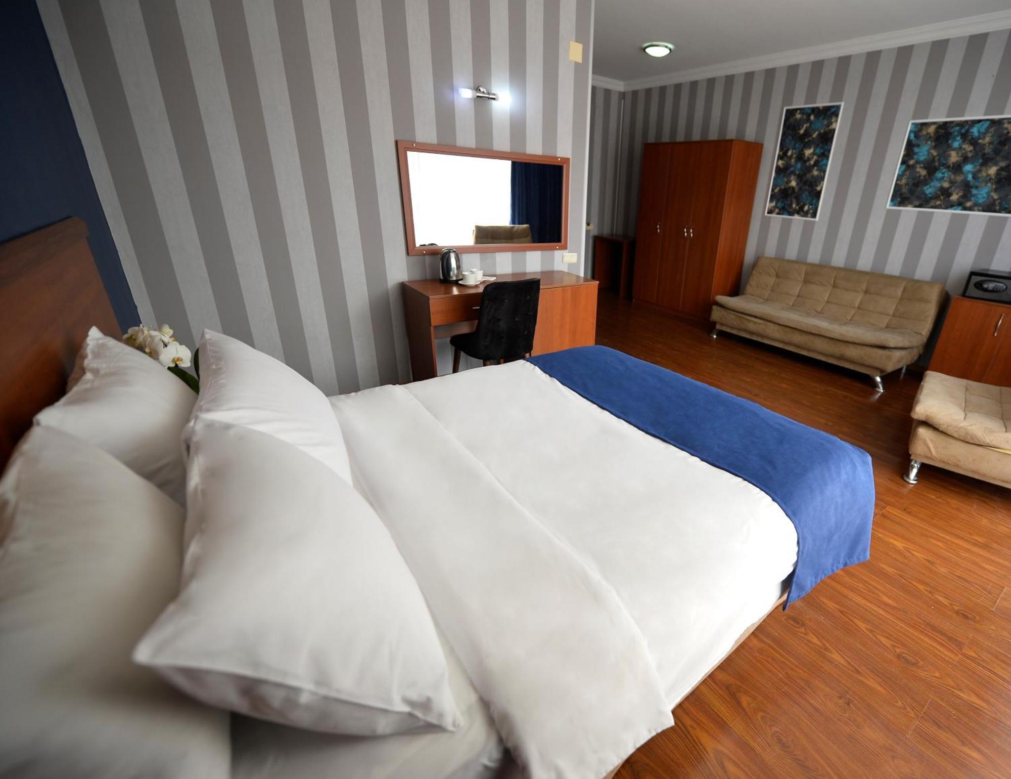 Aura Boutique Hotel Batoemi Kamer foto